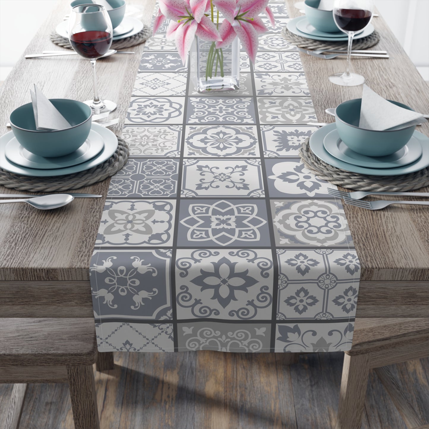 Cinzento Table Runner