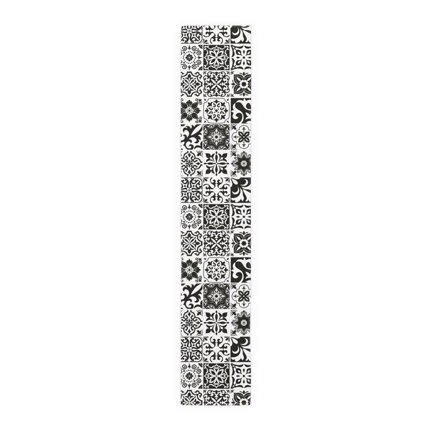Preto Table Runner