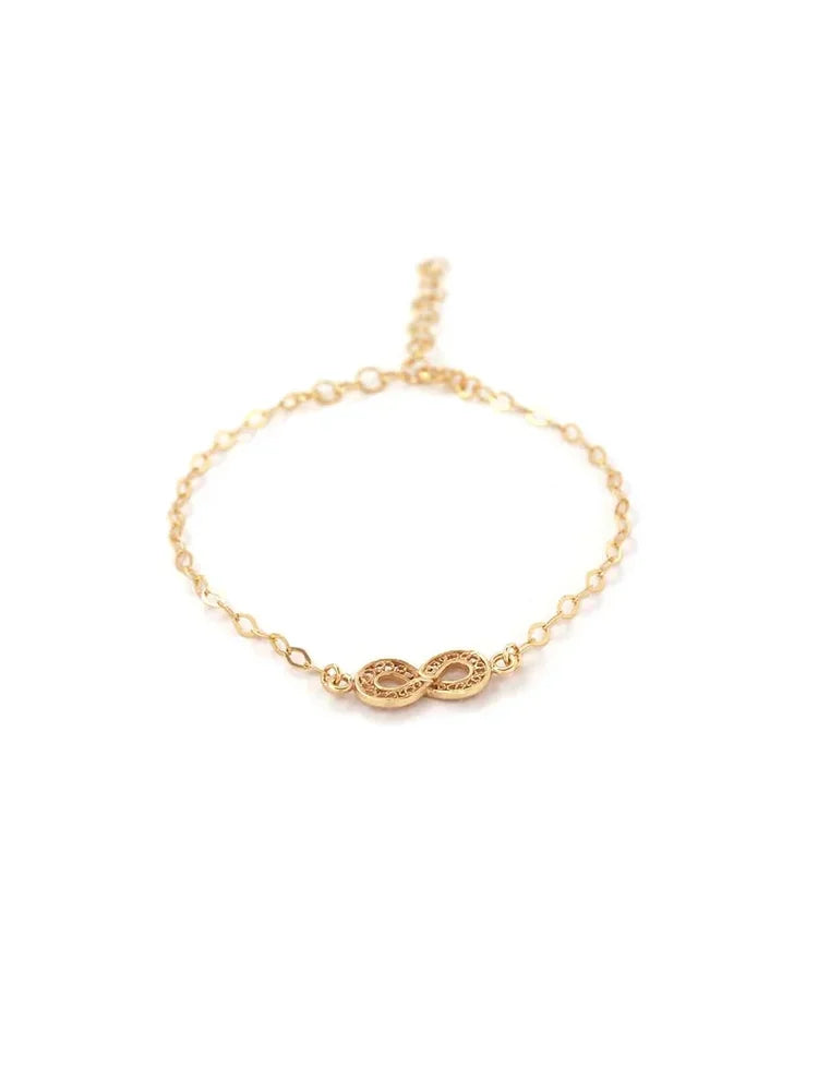 Infinity Bracelet in Gold Plated Silver