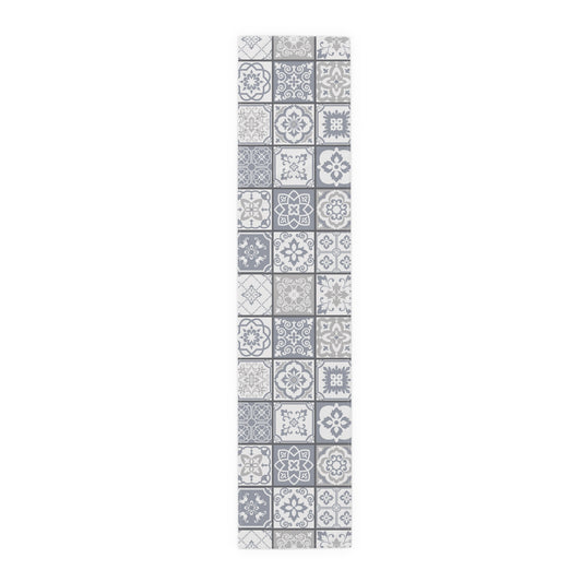 Cinzento Table Runner
