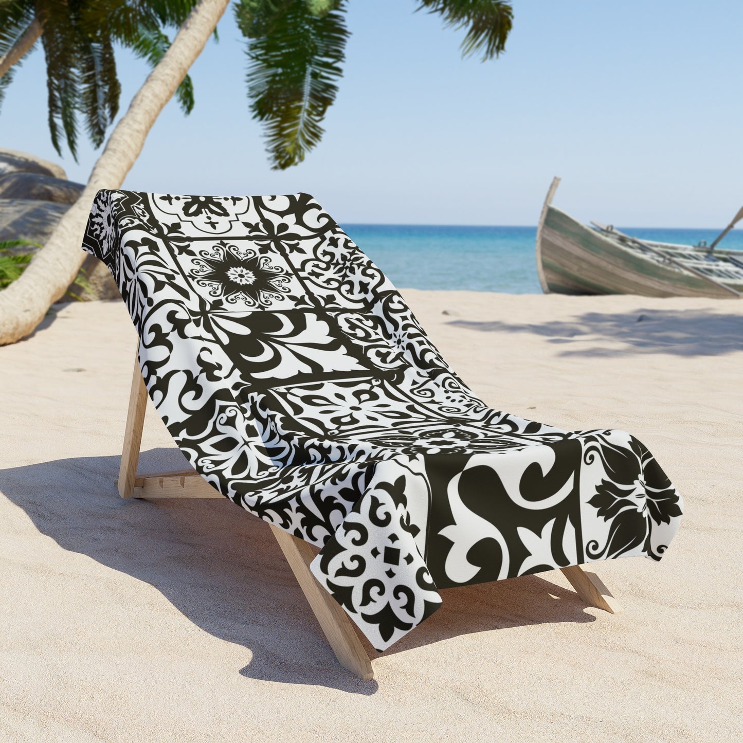 Preto Beach Towel