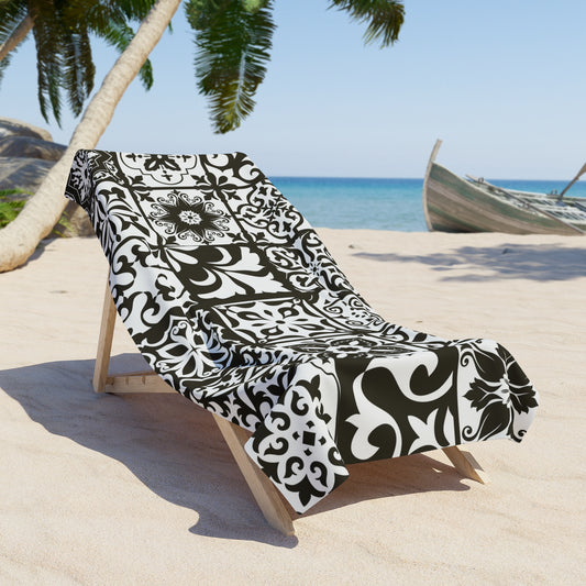 Preto Beach Towel