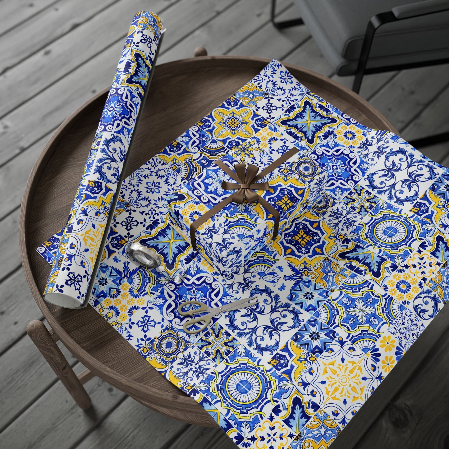 Tradicional Wrapping Paper