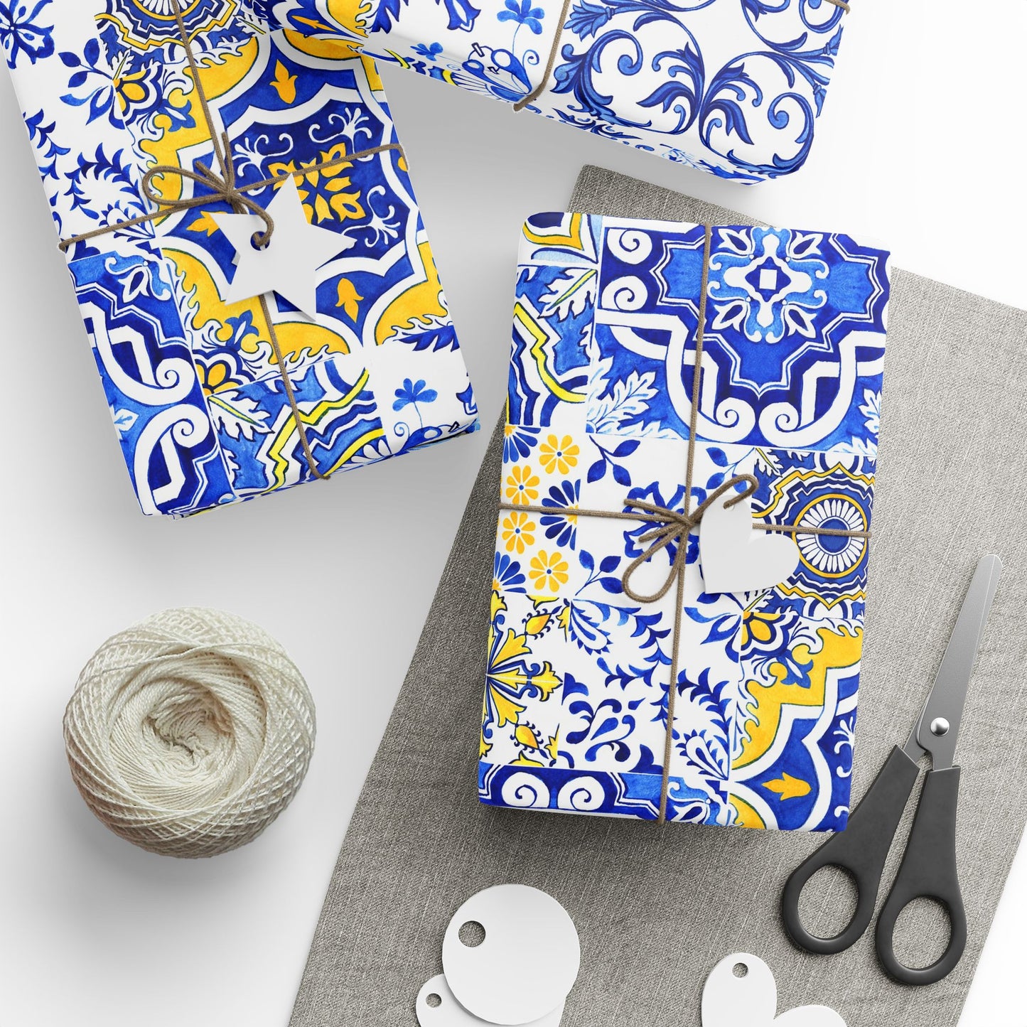 Tradicional Wrapping Paper