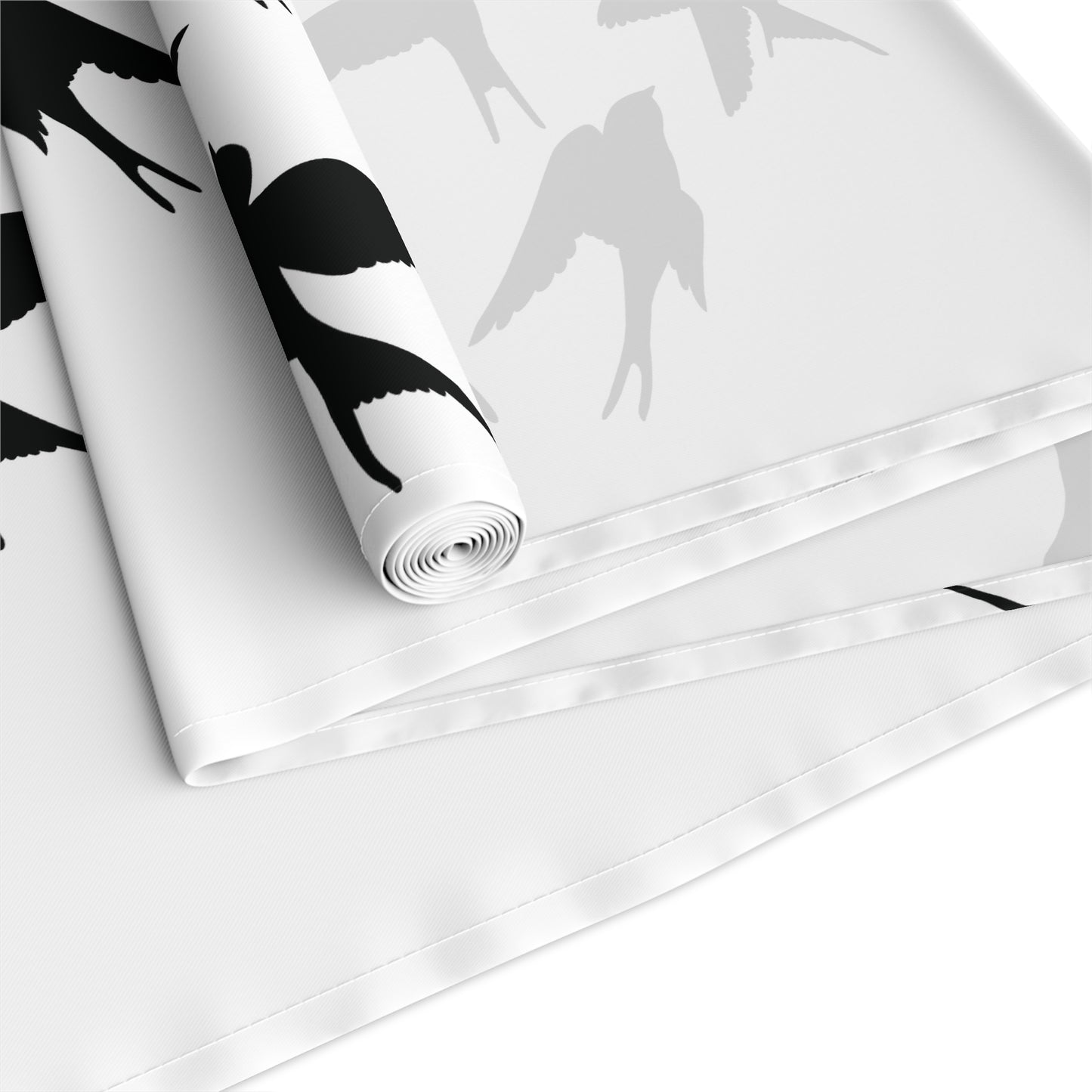 Andorinhas Table Runner