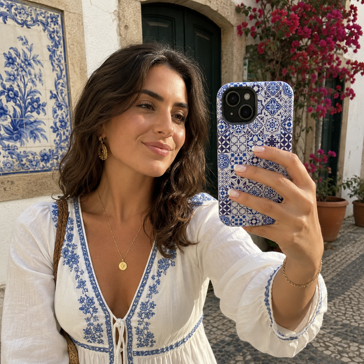 Azul Magnetic Phone Case