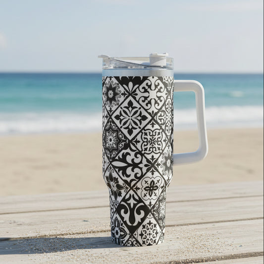 Tumbler with black and white pattern on a white background